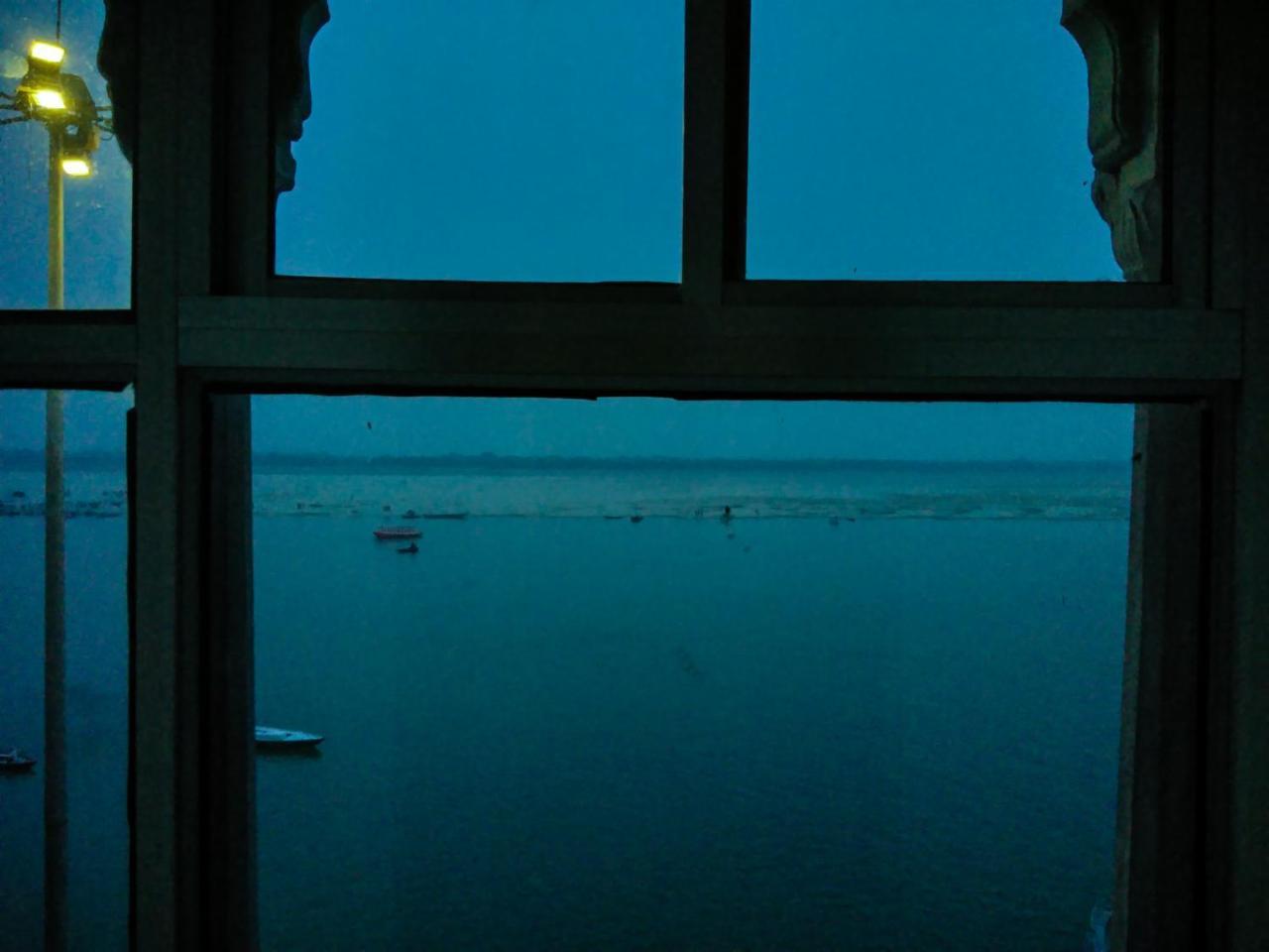 Dwivedi Hotels Hotel Elena Varanasi Exterior foto