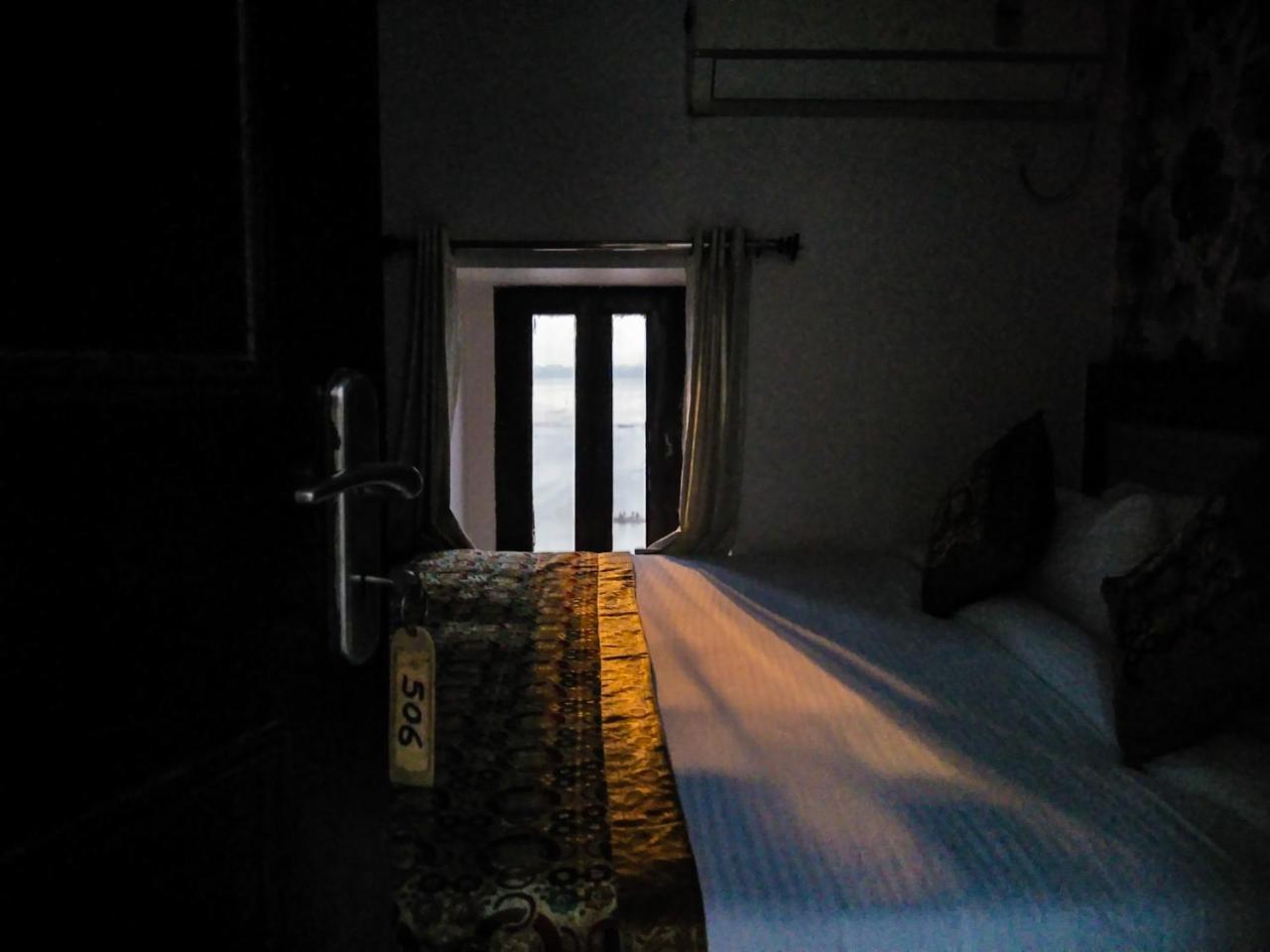 Dwivedi Hotels Hotel Elena Varanasi Exterior foto